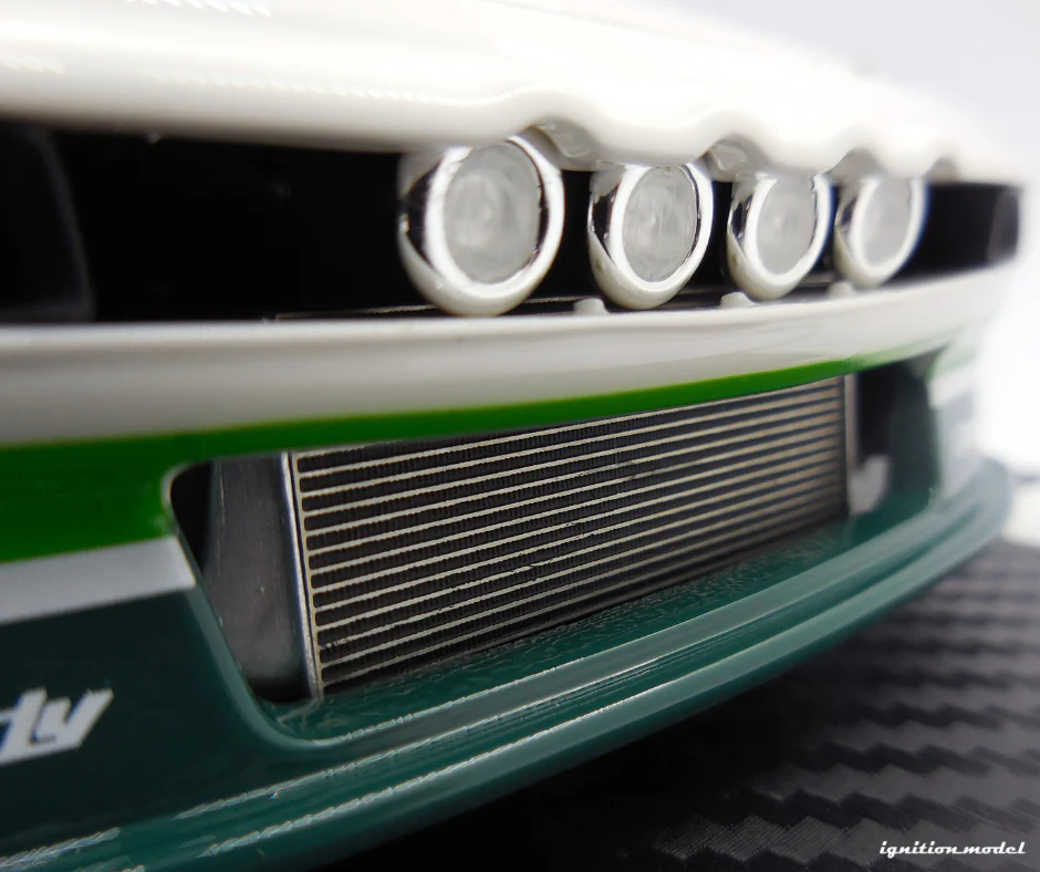 Ignition Model 1:18 Mazda RX-7 (FC3S) Pandem in White / Green - Image 6