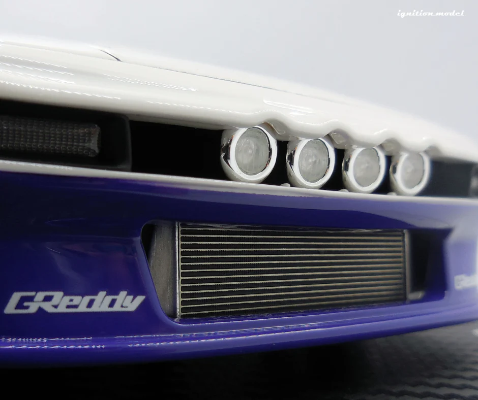 Ignition Model 1:18 Mazda RX-7 (FC3S) Pandem in White / Purple - Image 6