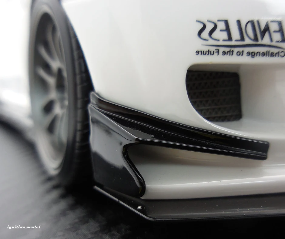 Ignition Model 1:18 Mazda RX-8 (SE3P) RE Amemiya in White - Image 10