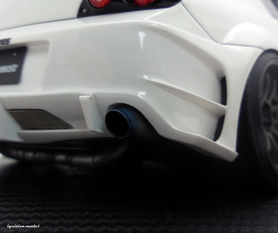 Ignition Model 1:18 Mazda RX-8 (SE3P) RE Amemiya in White - Image 7