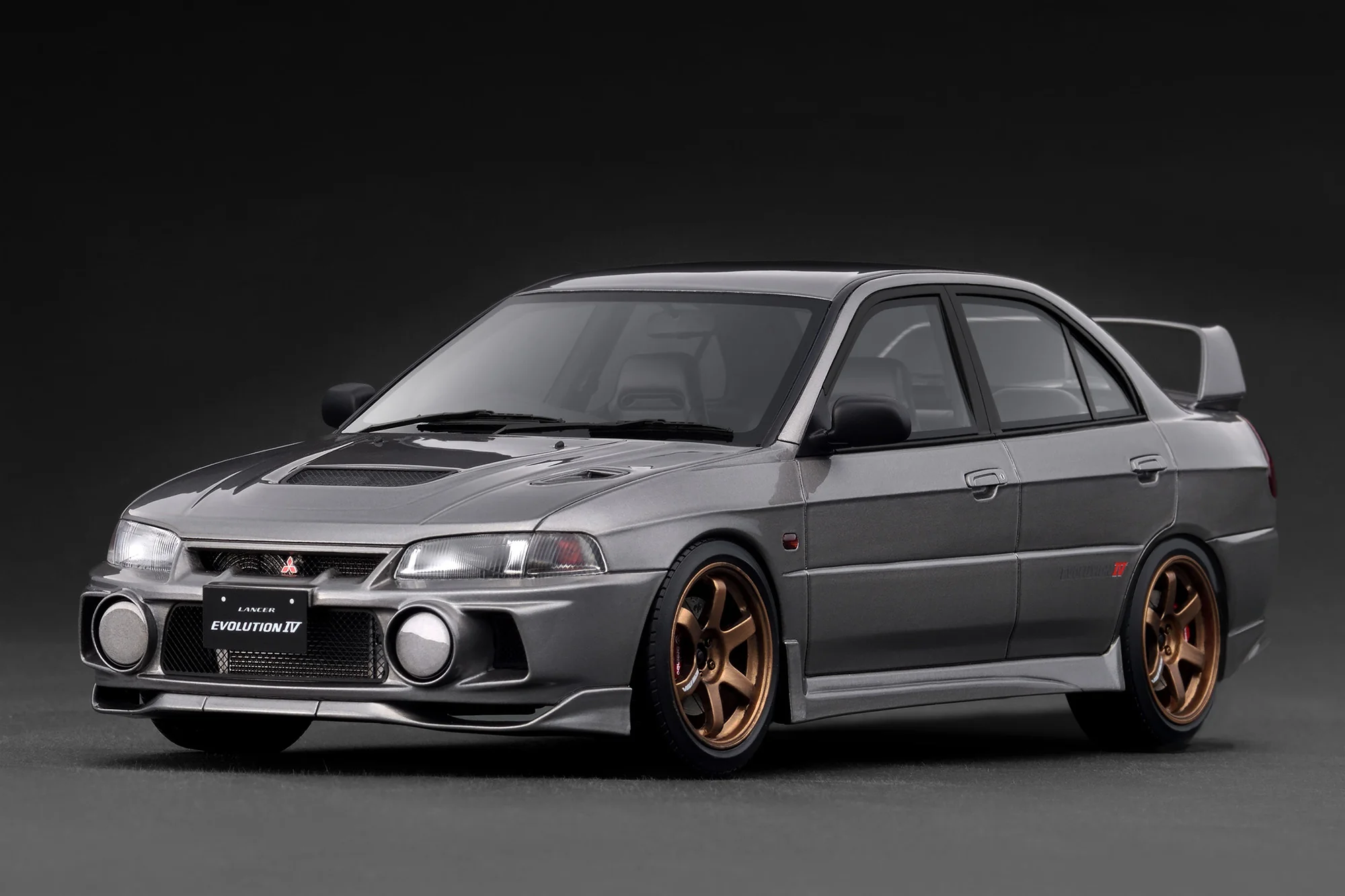 Ignition Model 1:18 Mitsubishi Lancer Evolution IV (CN9A) Gun Metallic