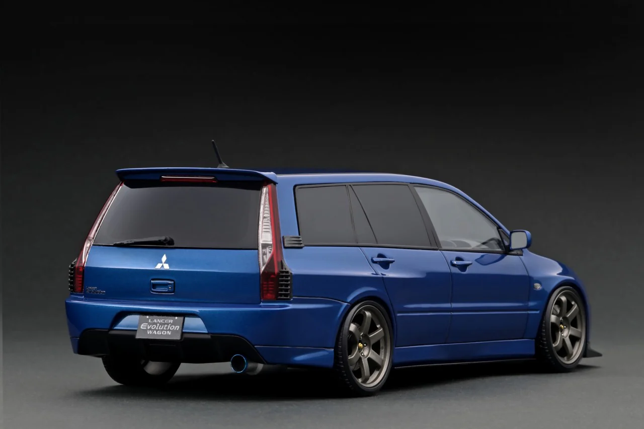 Ignition Model 1:18 Mitsubishi Lancer Evolution Wagon (CT9W) in Blue - Image 2