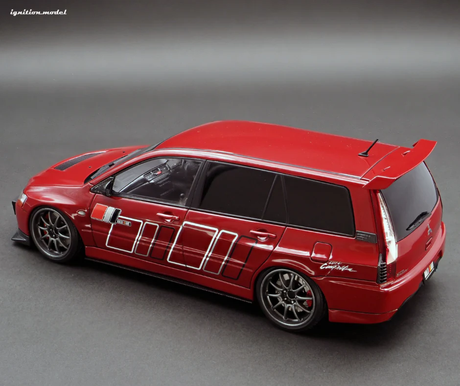 Ignition Model 1:18 Mitsubishi Lancer Evolution Wagon (CT9W) in Red - Image 4