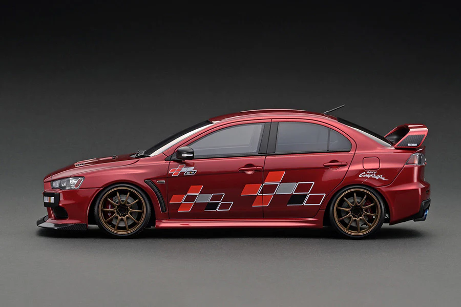 Ignition Model 1:18 Mitsubishi Lancer Evolution X (CZ4A) in Red Metallic with Engine Display - Image 3