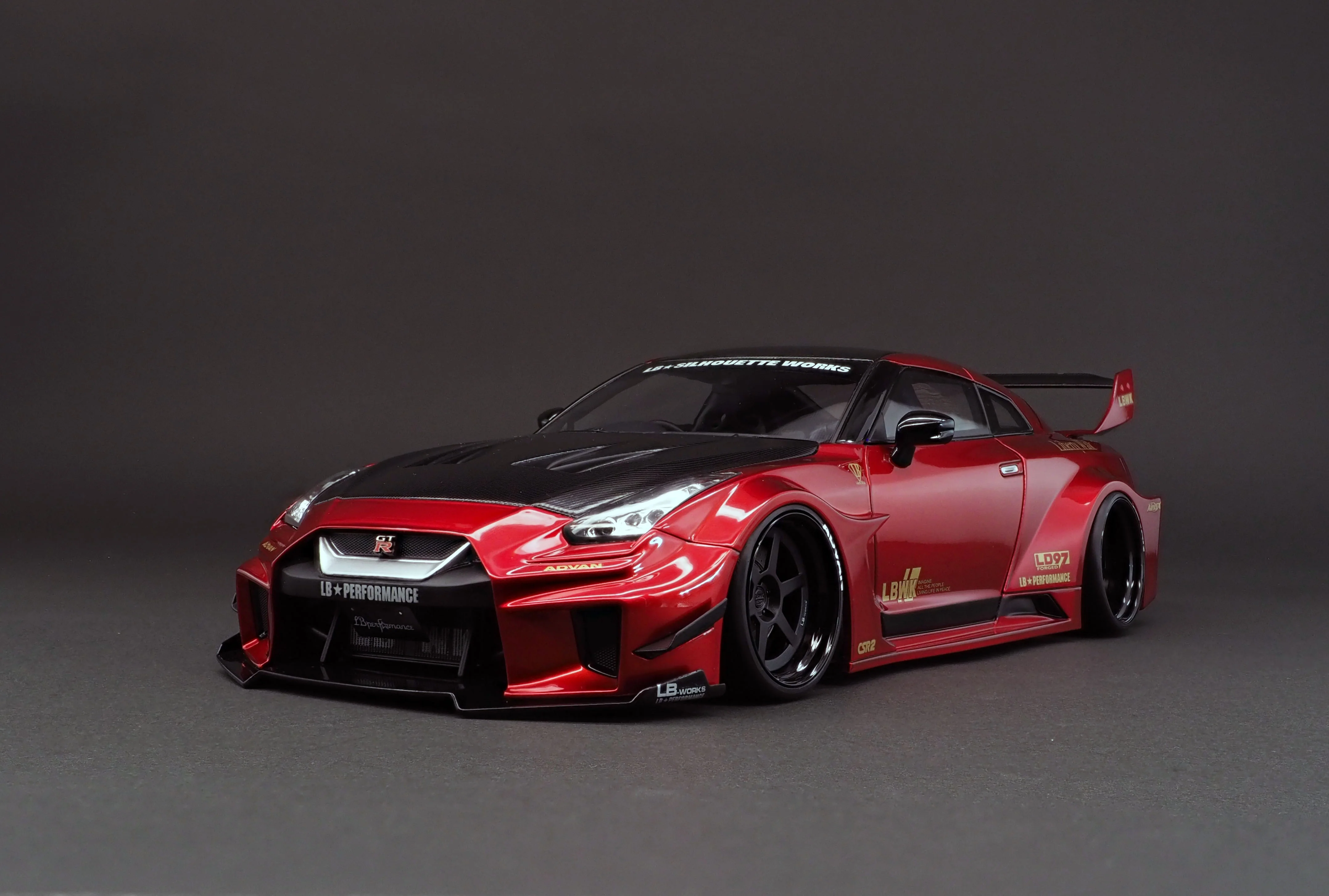Ignition Model 1:18 Nissan GT-R GT 35GT-RR LB Works Silhouette in Red Metallic