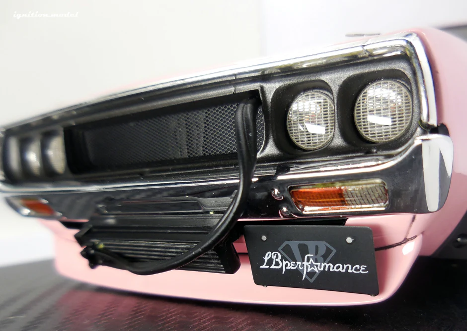 Ignition Model 1:18 Nissan Kenmeri 2DR LB-WORKS in Pink - Image 3