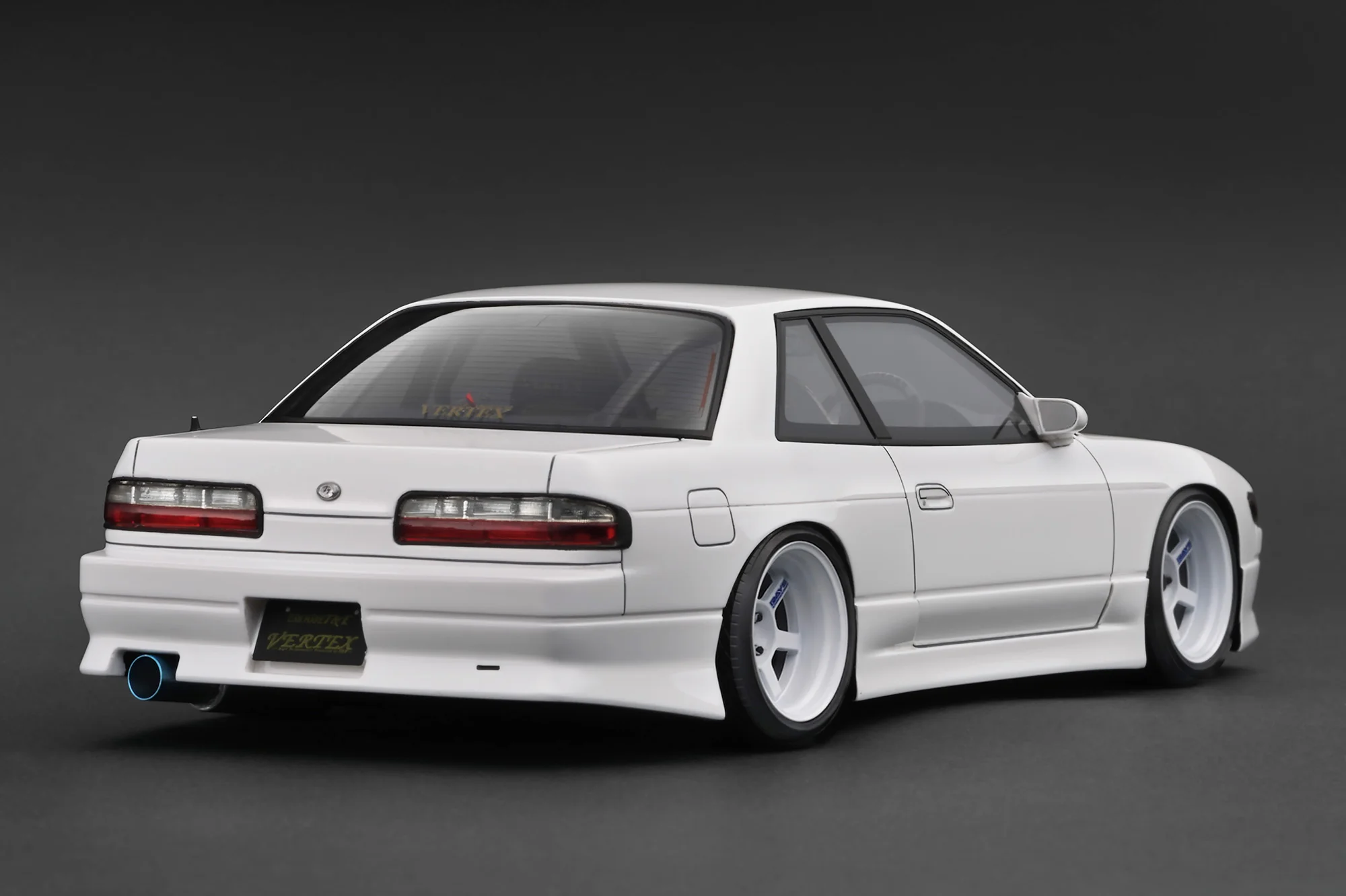 Ignition Model 1:18 Nissan Silvia (S13) VERTEX Edition in White - Image 3