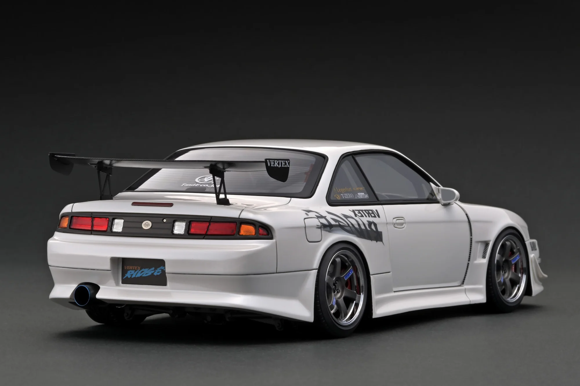Ignition Model 1:18 Nissan Silvia (S14) VERTEX in Pearl White with SR20 Engine Display - Image 4