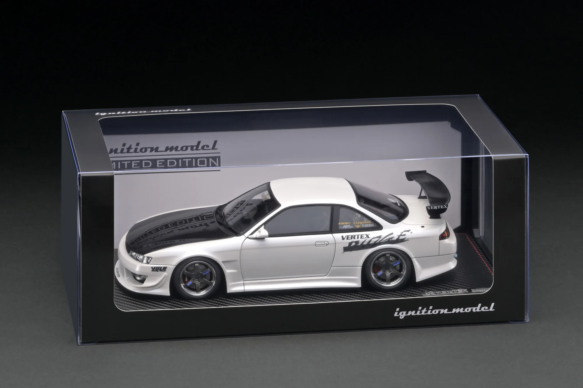 Ignition Model 1:18 Nissan Silvia (S14) VERTEX in Pearl White with SR20 Engine Display - Image 7