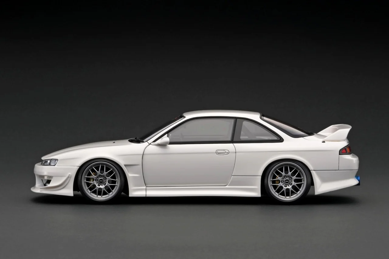 Ignition Model 1:18 Nissan Silvia (S14) VERTEX in White - Image 2