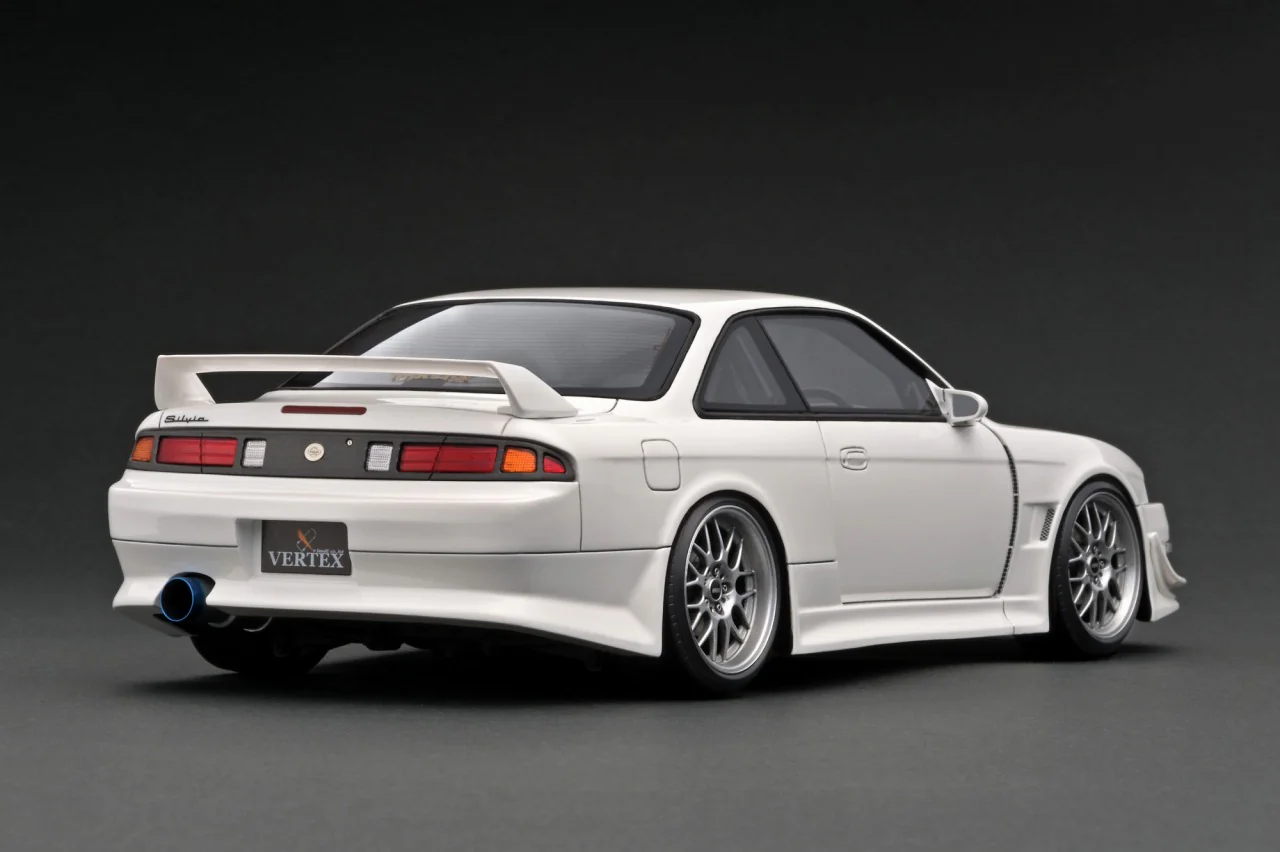 Ignition Model 1:18 Nissan Silvia (S14) VERTEX in White - Image 3