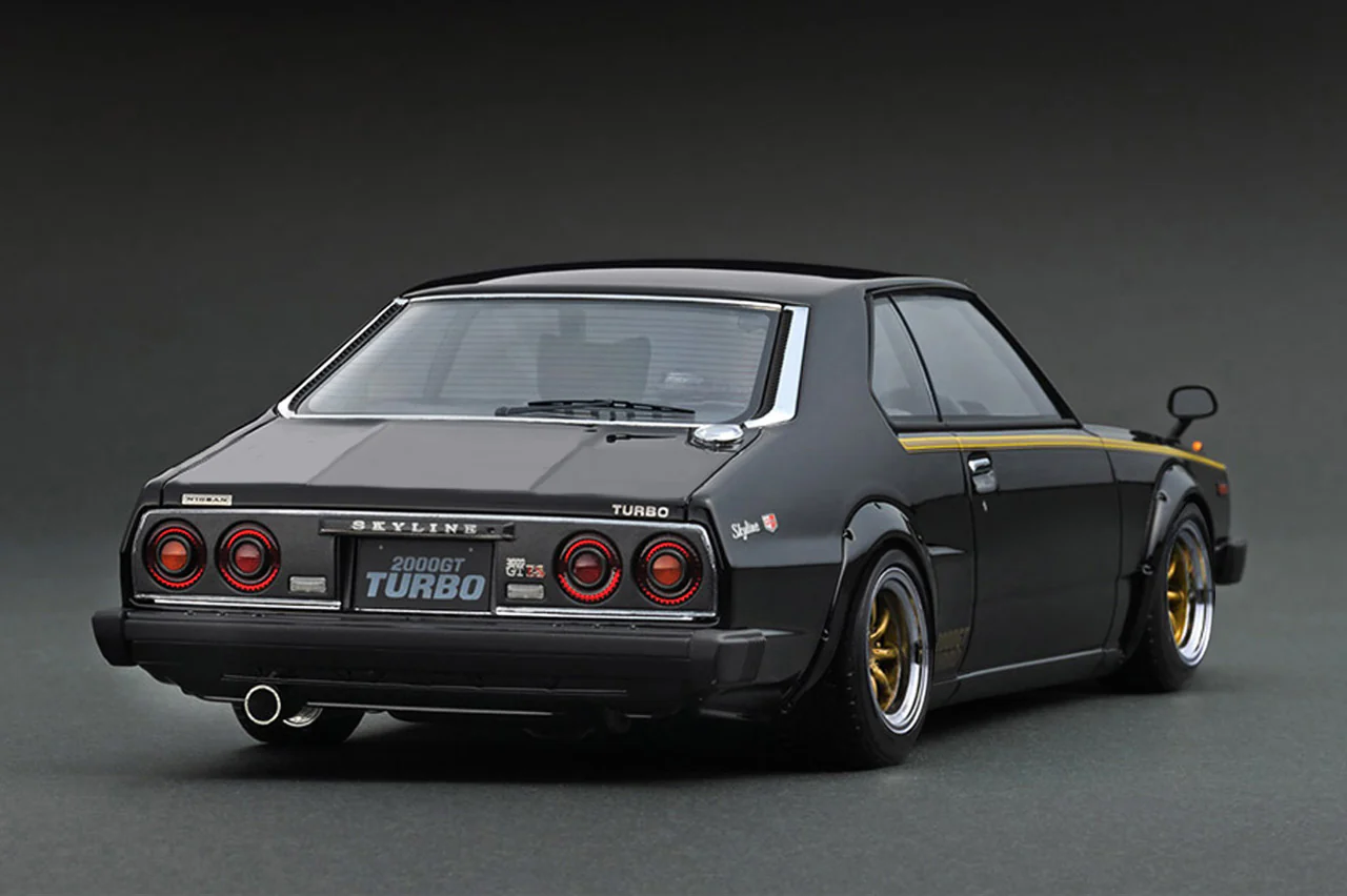 Ignition Model 1:18 Nissan Skyline 2000 Turbo GT-ES (C211) in Black - Image 2