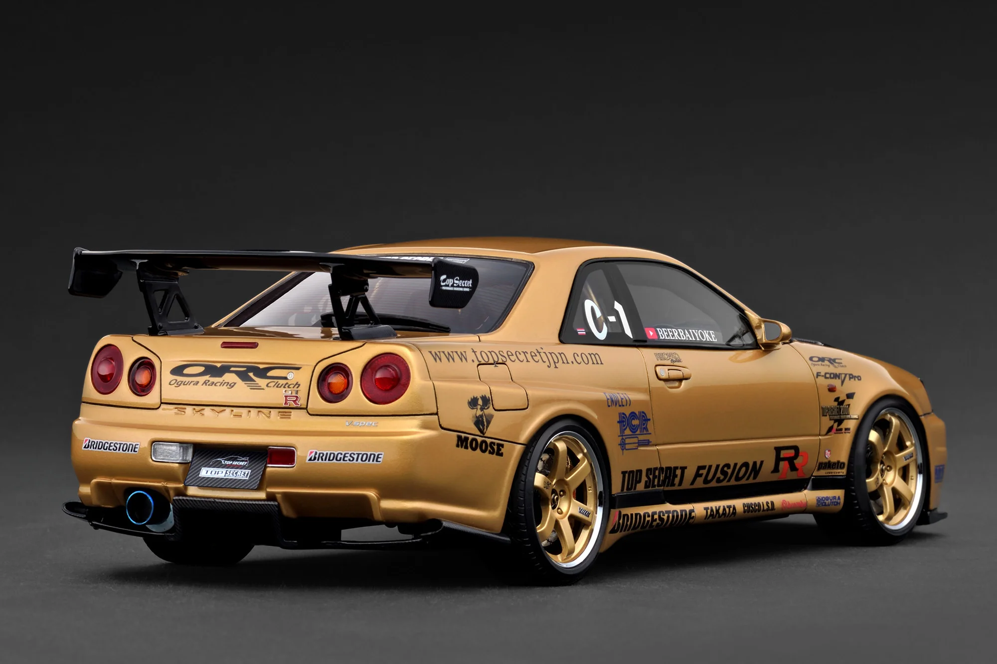 Ignition Model 1:18 Nissan Skyline 34GT-R (R34) TOP SECRET in Gold - Image 3