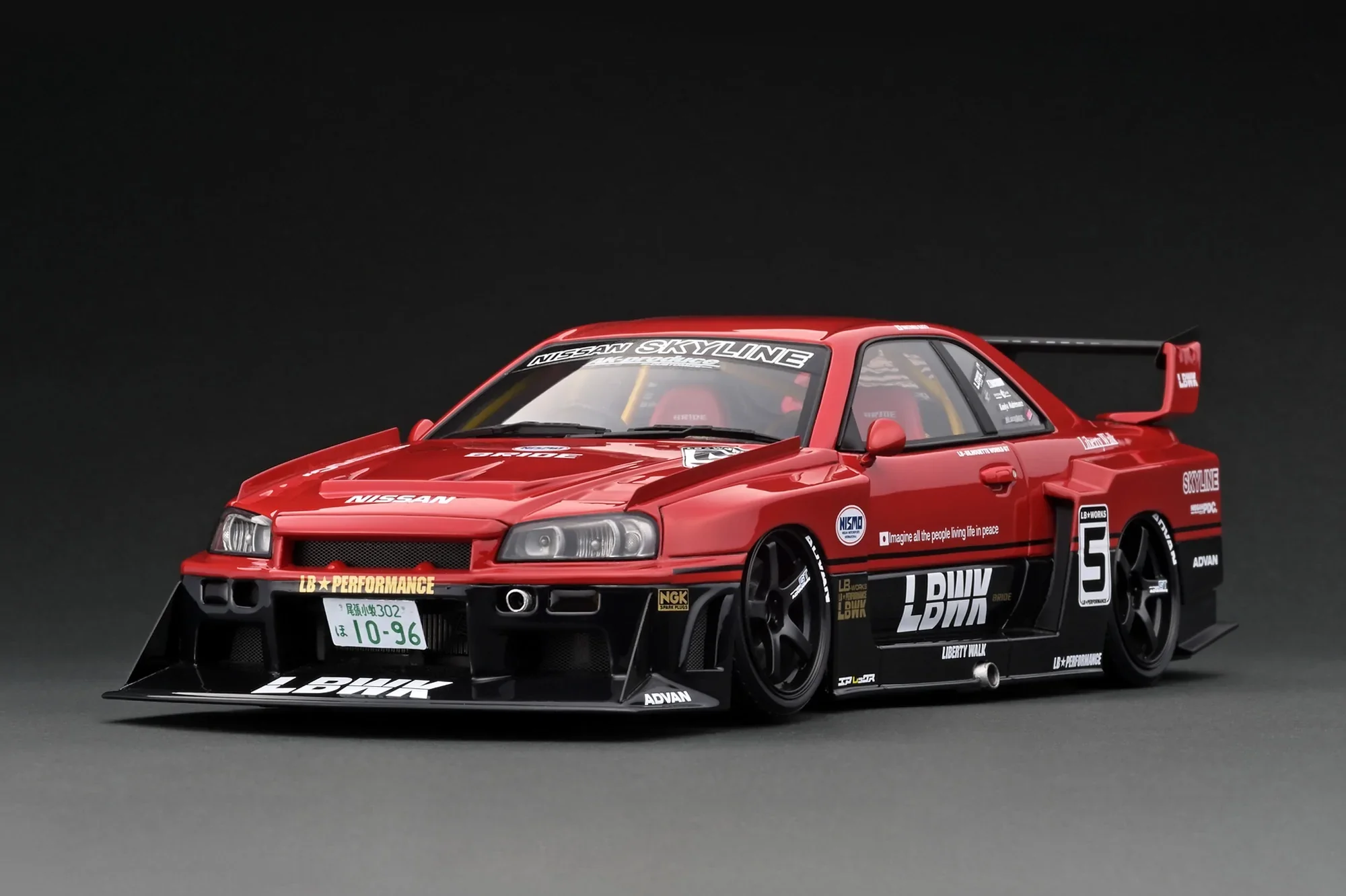 Ignition Model 1:18 Nissan Skyline (ER34) LBWK Super Silhouette in Red / Black with Engine Display - Image 2