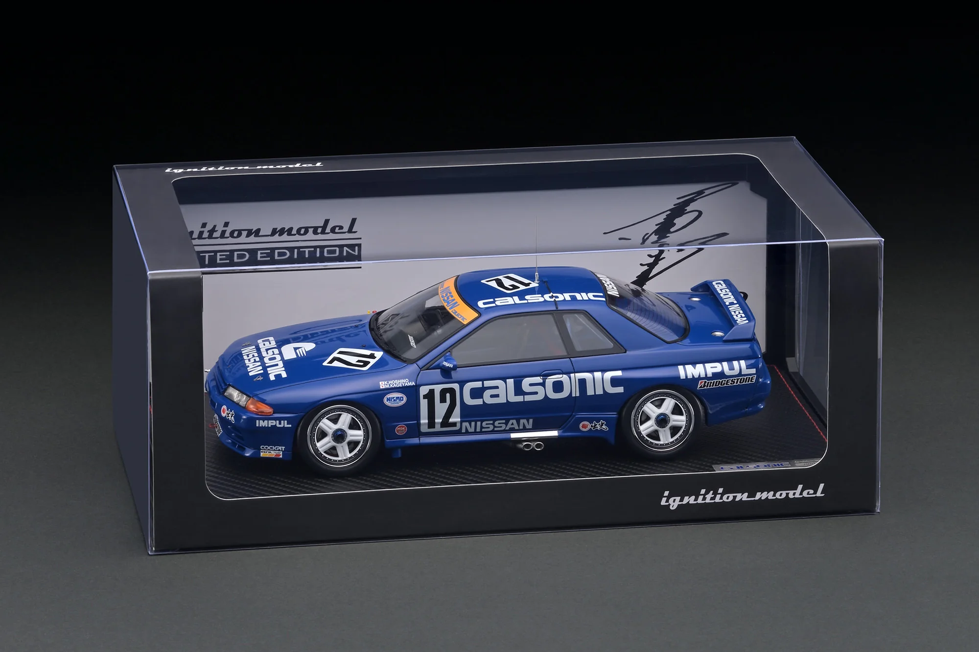 Ignition Model 1:18 Nissan Skyline GT-R (BNR32) CALSONIC #12 1992 JTC with Mr. Hoshino Figure - Image 6