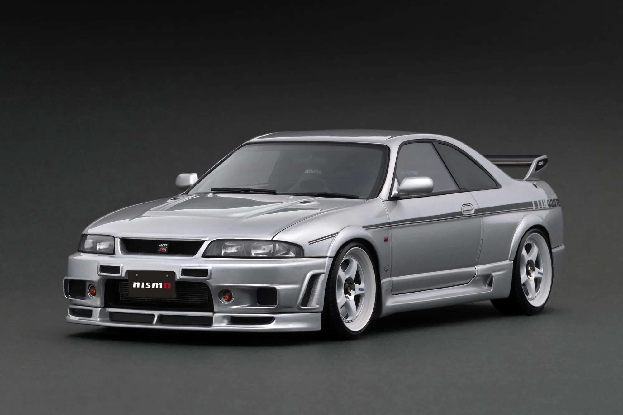 Ignition Model 1:18 Nissan Skyline (R33) GT-R NISMO 400R in Silver