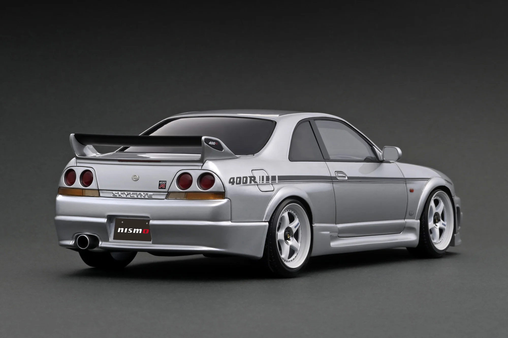 Ignition Model 1:18 Nissan Skyline (R33) GT-R NISMO 400R in Silver - Image 3