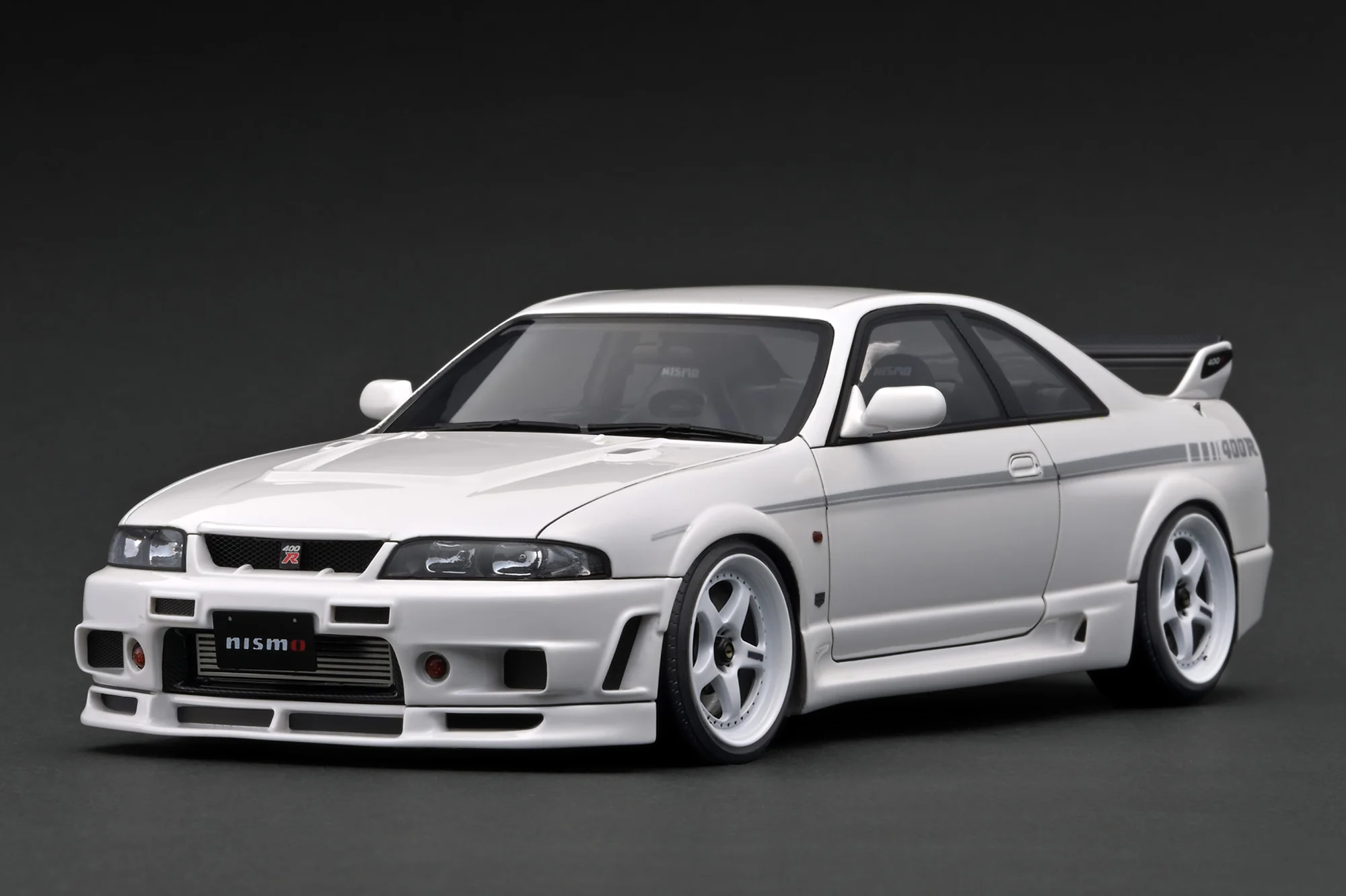 Ignition Model 1:18 Nissan Skyline (R33) GT-R NISMO 400R in White
