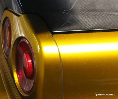 Ignition Model 1:18 Nissan Skyline (R34) GT-R TOP SECRET in Gold - Image 4