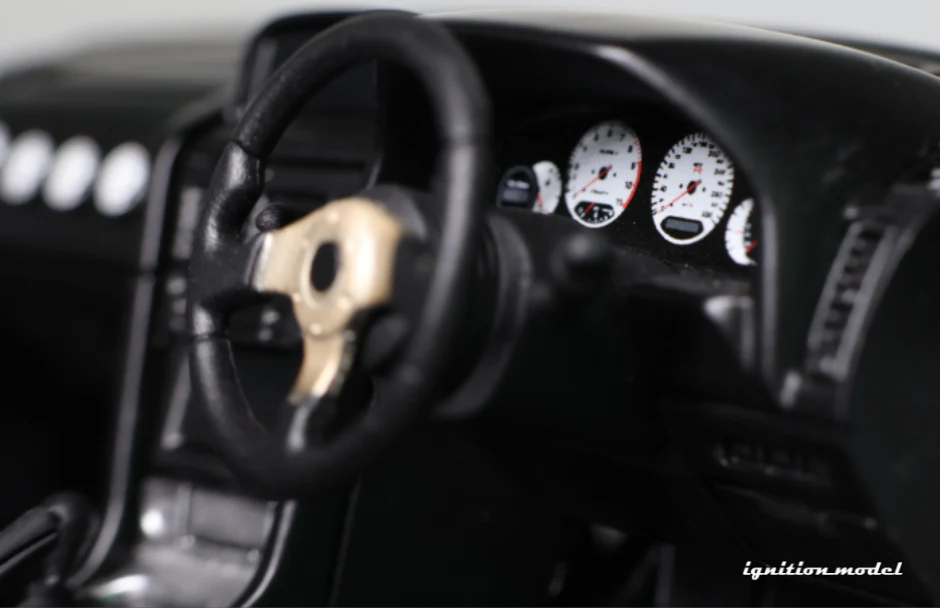 Ignition Model 1:18 Nissan Skyline (R34) GT-R TOP SECRET in Gold - Image 6