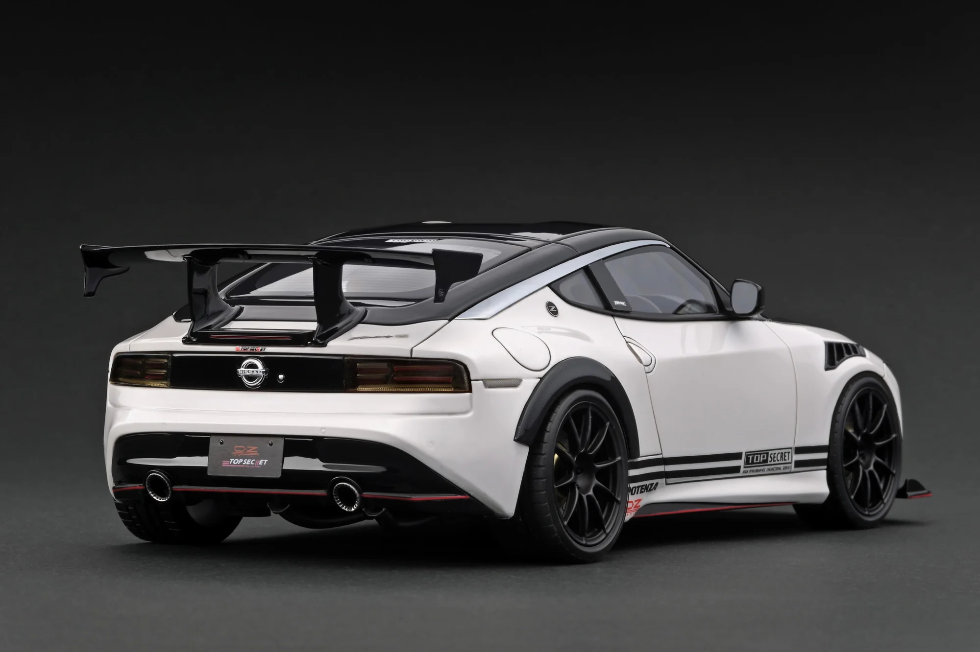 Ignition Model 1:18 Nissan Z Fairlady (RZ34)TOP SECRET in White - Image 2