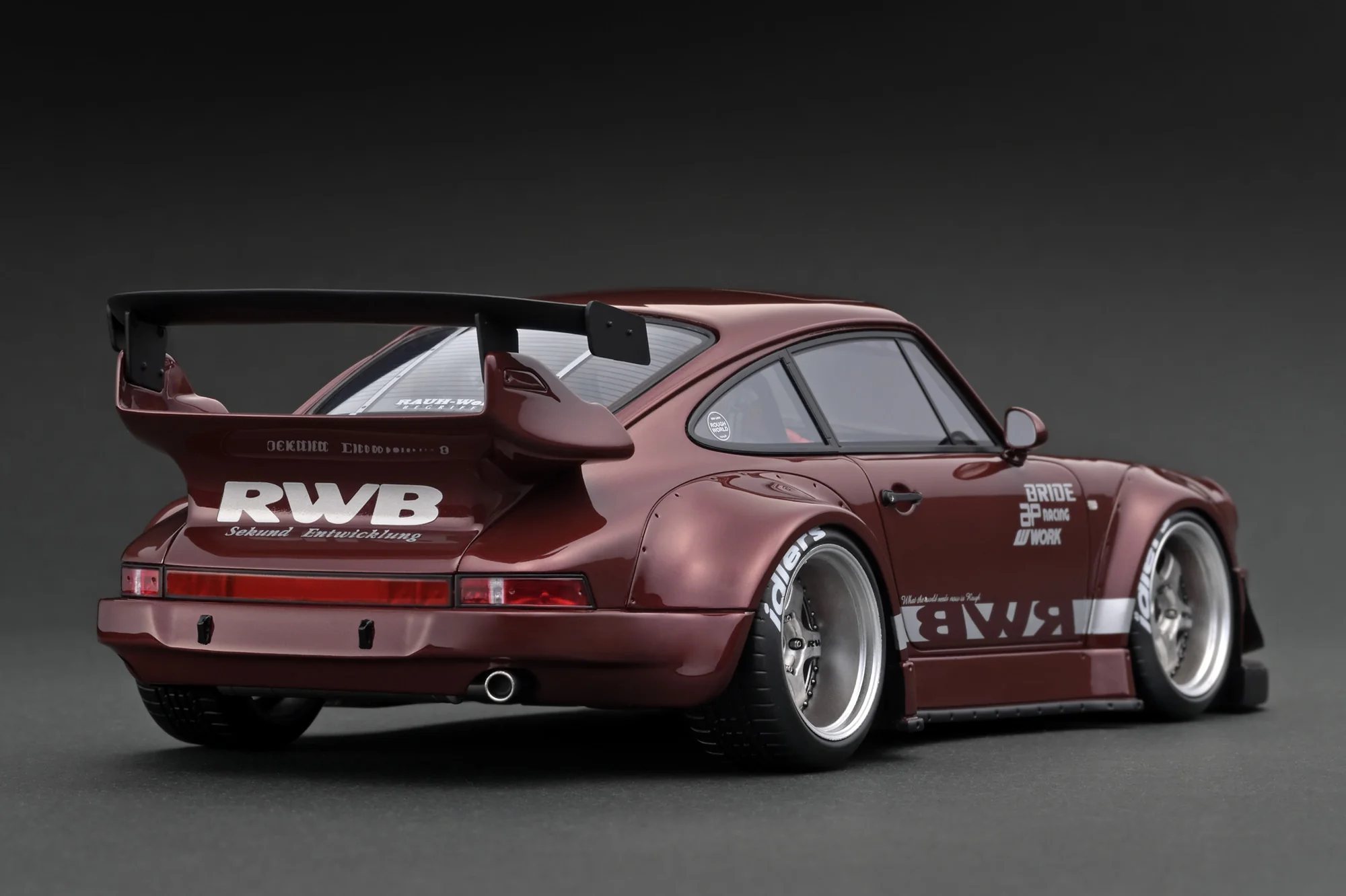 Ignition Model 1:18 Porsche 930 RWB in Dark Red - Image 2