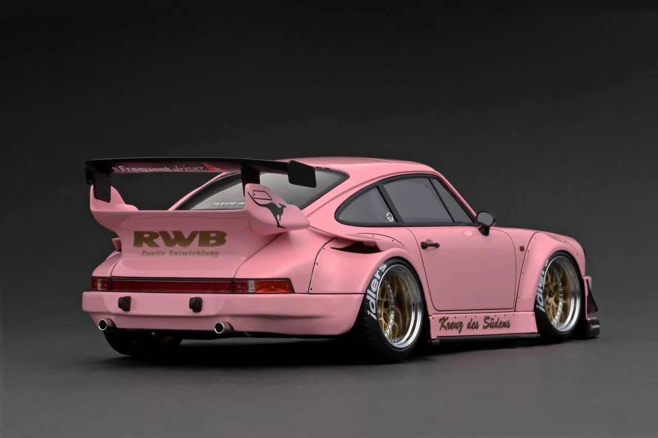 Ignition Model 1:18 Porsche 930 RWB in Pink - Image 2