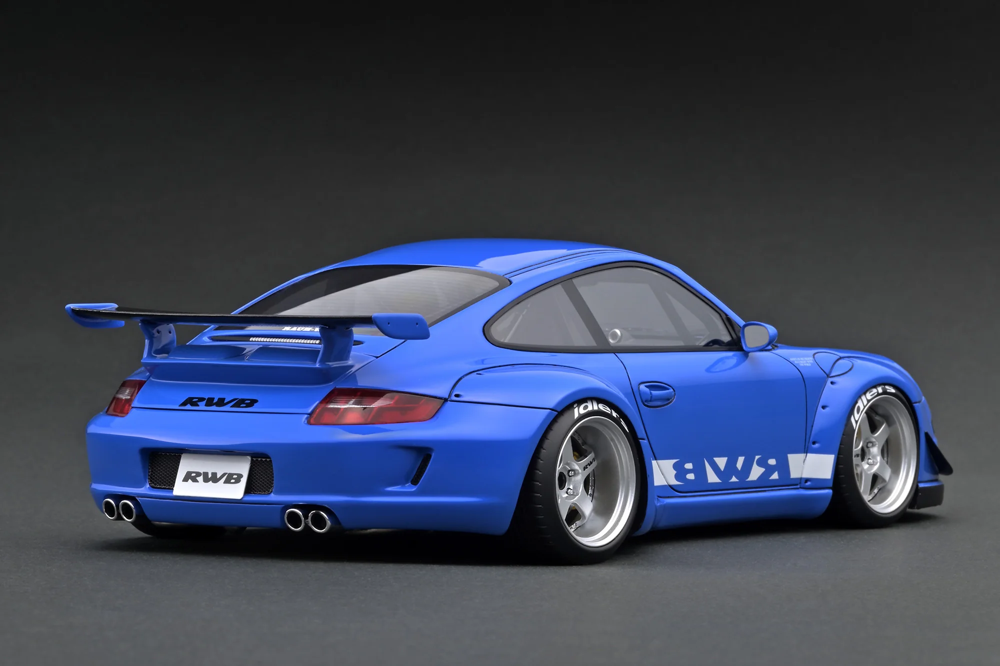 Ignition Model 1:18 Porsche 997 in Blue - Image 2