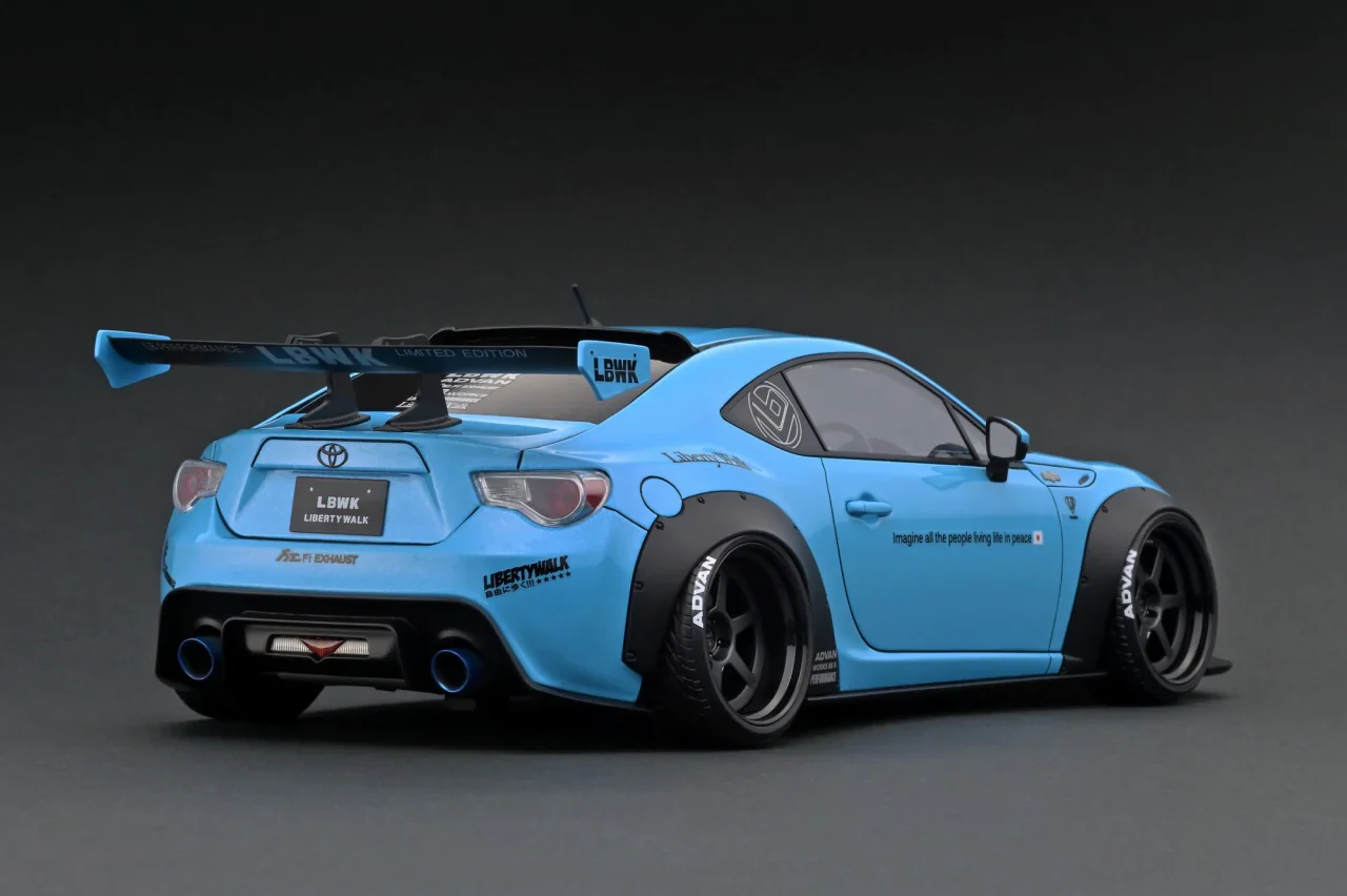 Ignition Model 1:18 Toyota 86 LBWK Full Complete V1 in Light Blue - Image 2