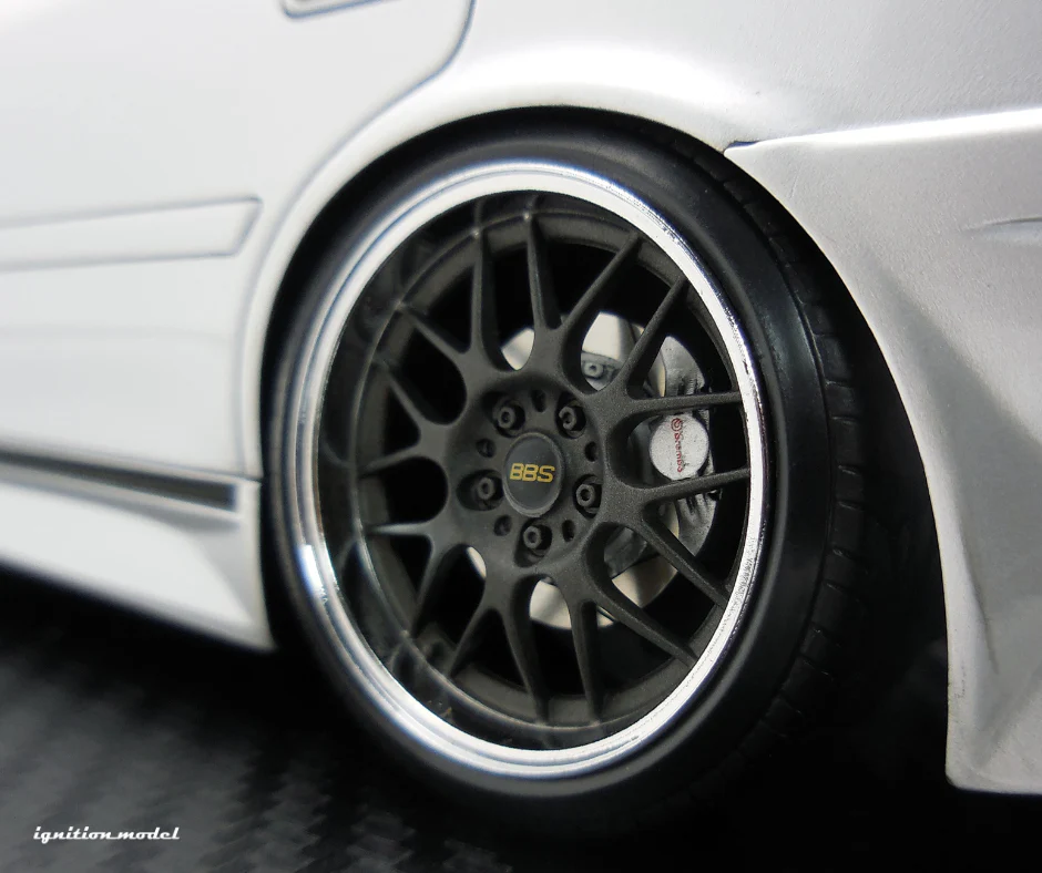 Ignition Model 1:18 Toyota Chaser (JZX100) VERTEX in Silver - Image 10