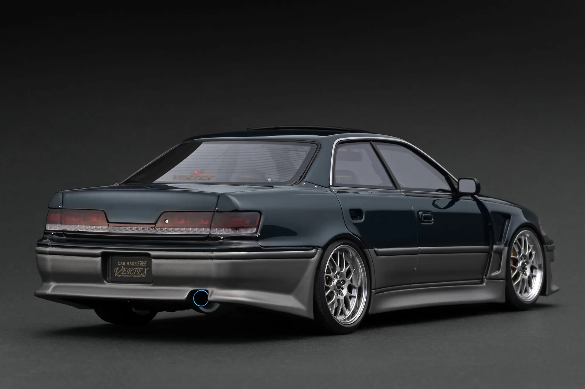 Ignition Model 1:18 Toyota Mark-II (JZX100) VERTEX in Dark Green Metallic / Gun Metallic - Image 3