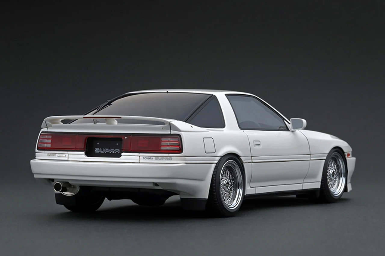 Ignition Model 1:18 Toyota Supra 3.0GT LIMITED (MA70) in White - Image 2
