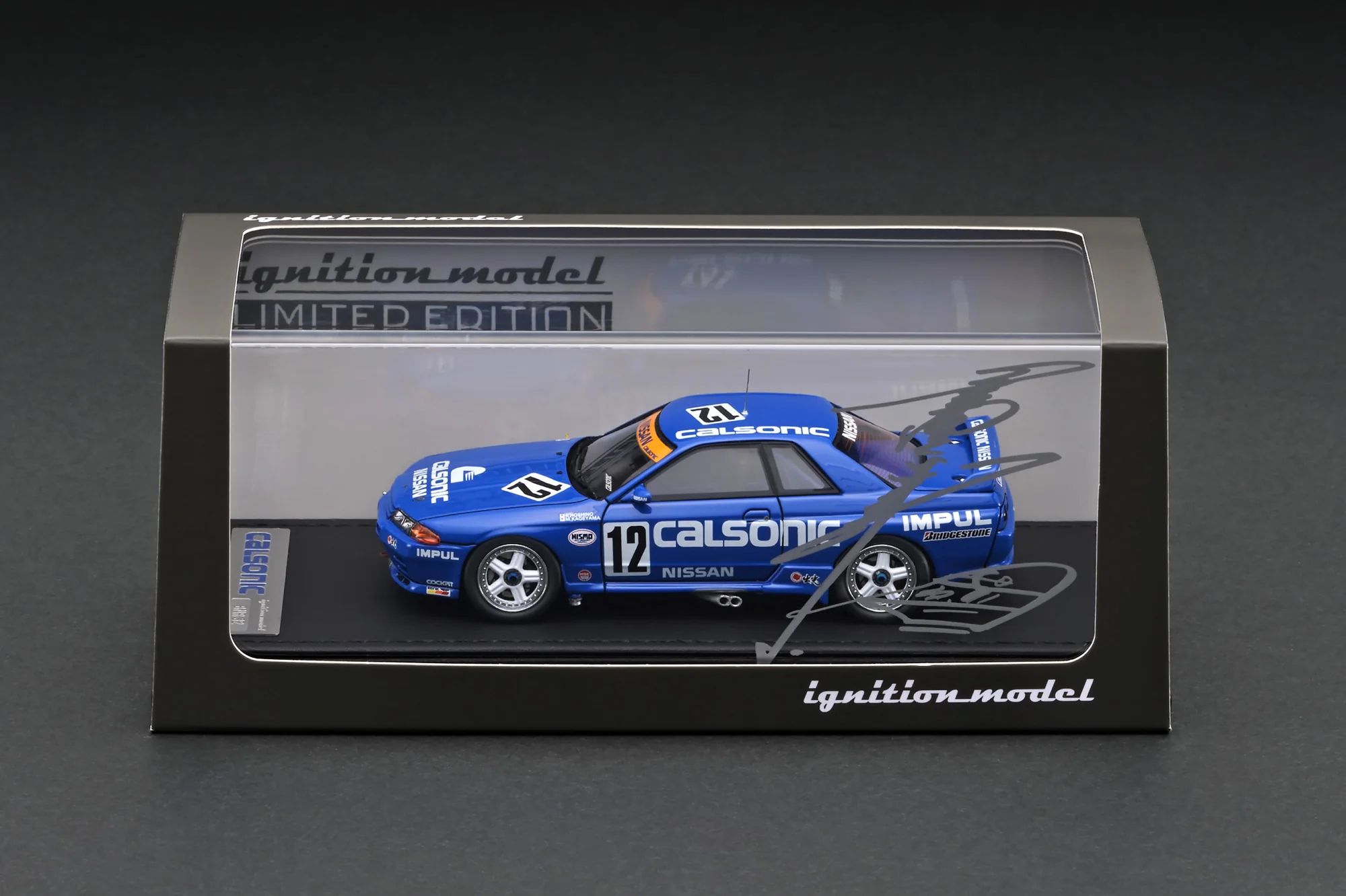 Ignition Model 1:43 Nissan Skyline GT-R (BNR32) (#12) Calsonic 1992 JTC with Mr. Hoshino Figure - Image 5