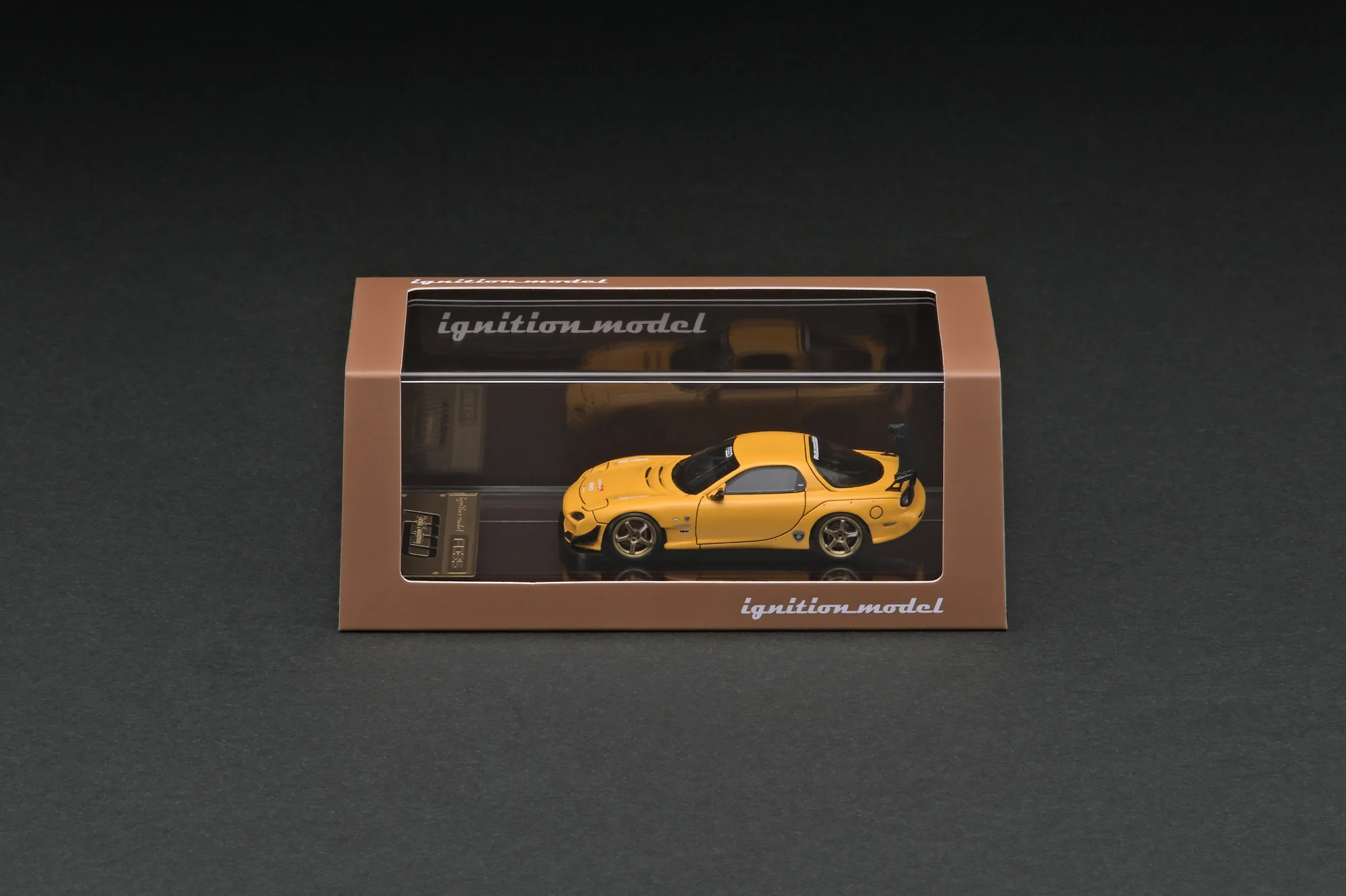 Ignition Model 1:64 Mazda RX-7 (FD3S) FEED in Yellow - Image 3