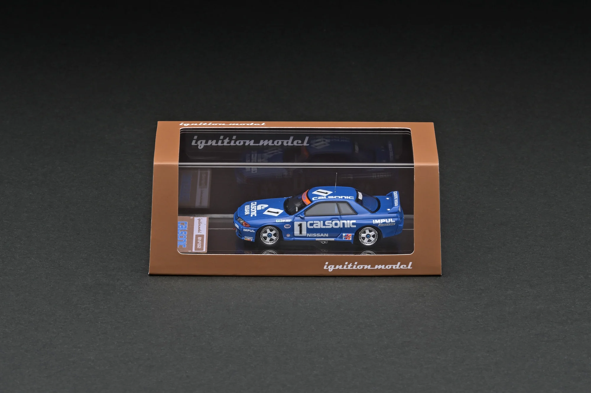 Ignition Model 1:64 Nissan Skyline GT-R (R32) CALSONIC #1 1991 JTC - Image 3