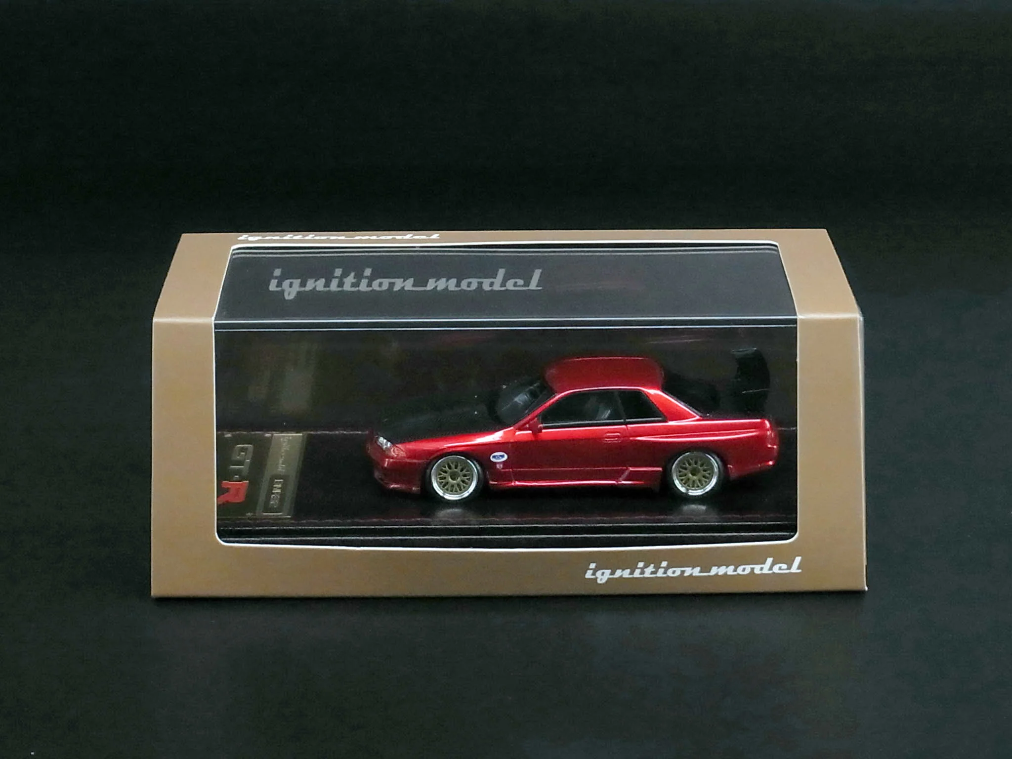 Ignition Model 1:64 Nissan Skyline GT-R (R32) Nismo in Red Metallic - Image 3