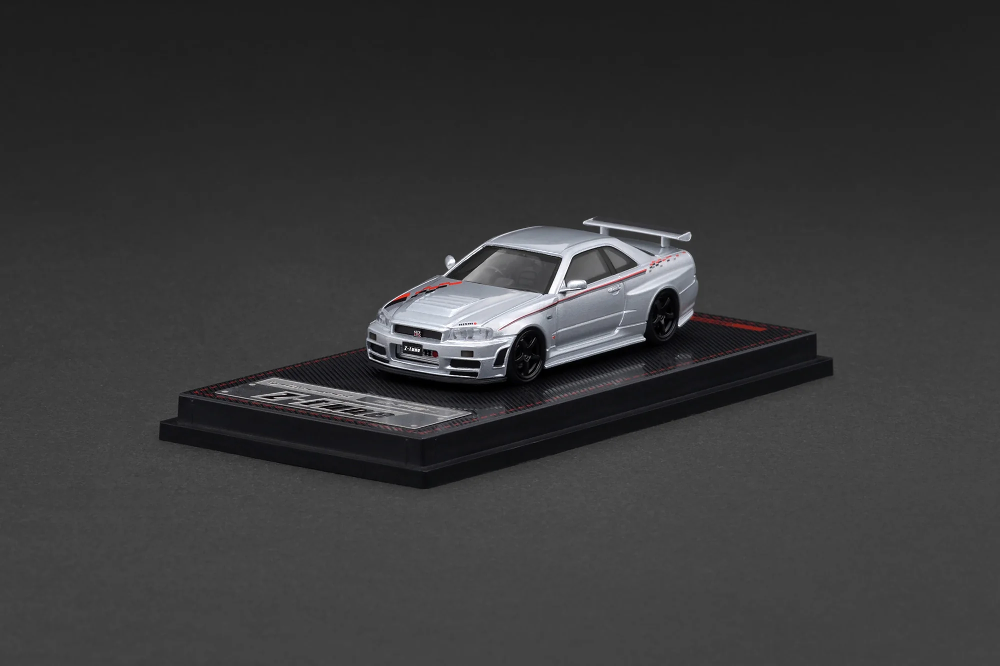 Ignition Model 1:64 Nissan Skyline (R34) GT-R Z-Tune in Silver - Image 2