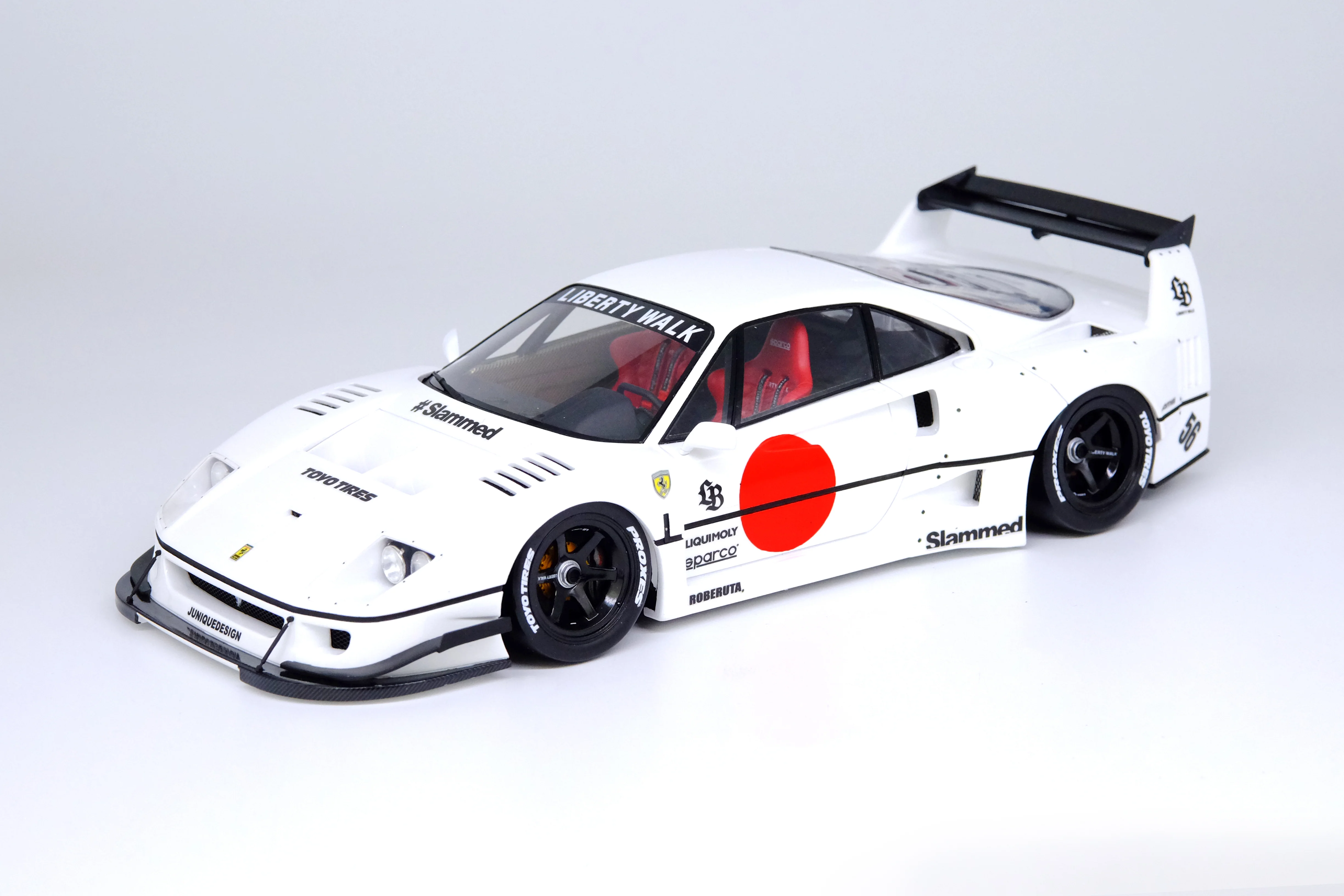 INNO Models 1:18 Ferrari F40 Liberty Walk in White Tokyo Auto Salon 2023 - Image 3