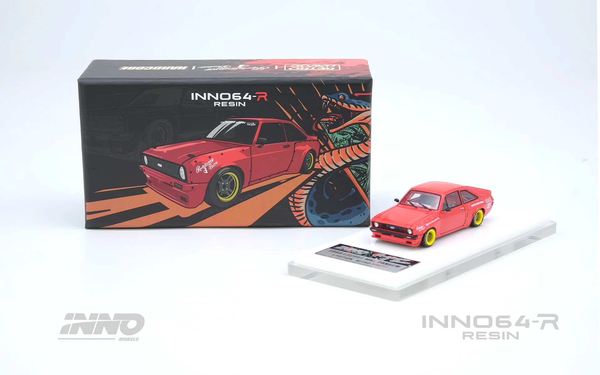 INNO64 1:64 Ford Escort MK2 PANDEM "EMOTION" RETRO HAVOC in Red - Image 2