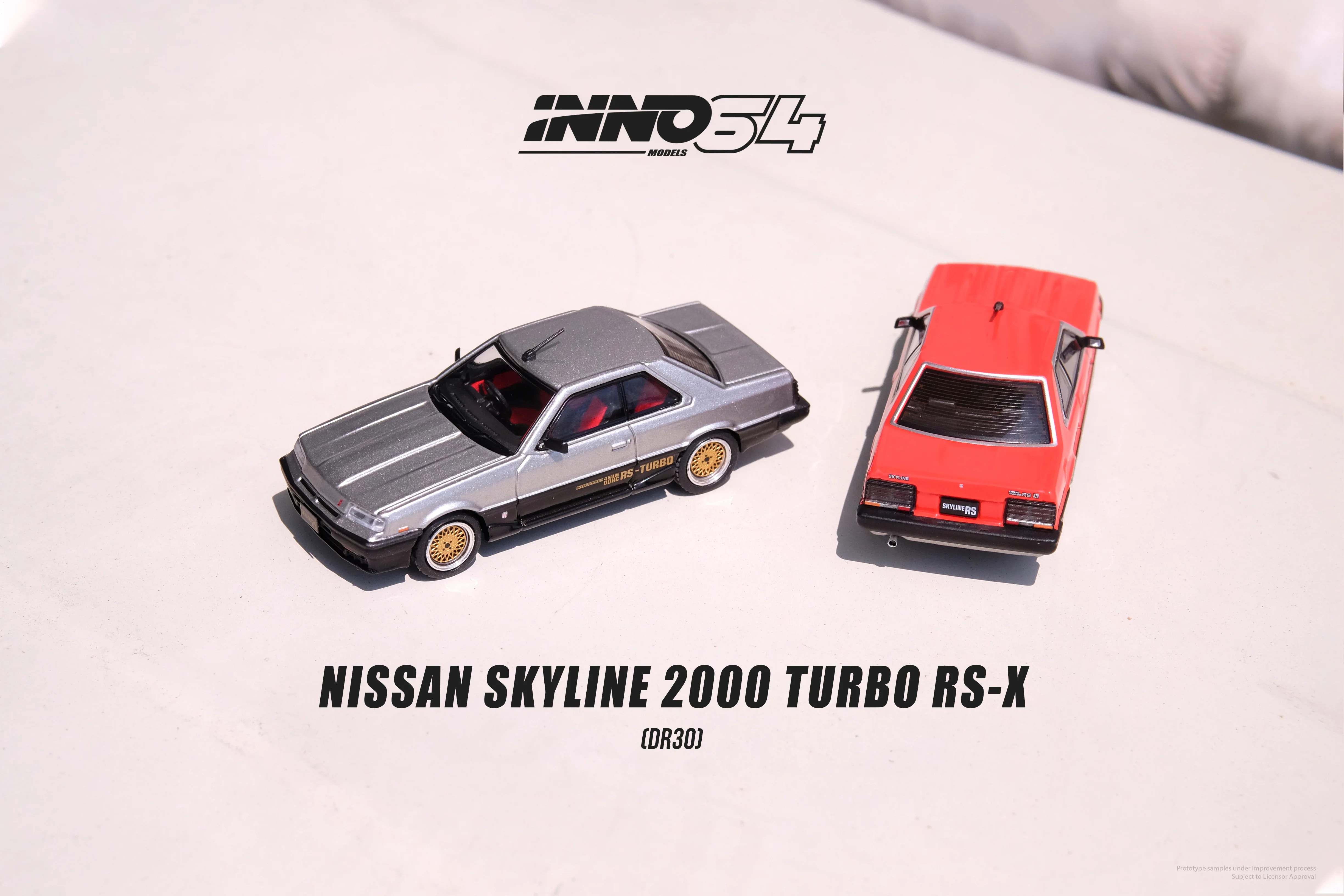 INNO64 1:64 Nissan Skyline 2000 Turbo RS-X (DR30) in Silver / Black - Image 4