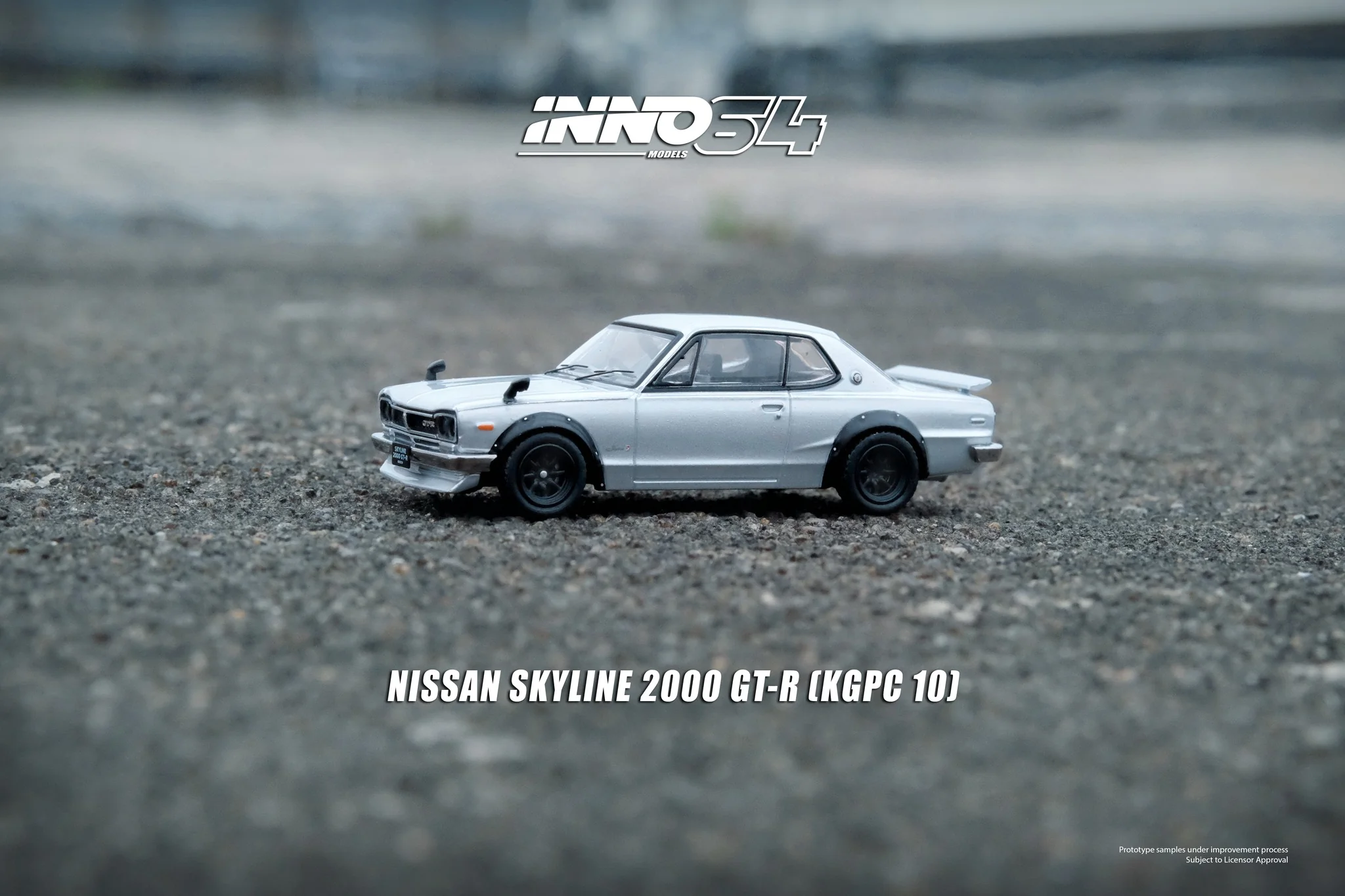 INNO64 1:64 Nissan Skyline 2000GT-R (KPGC10) in Silver - Image 3