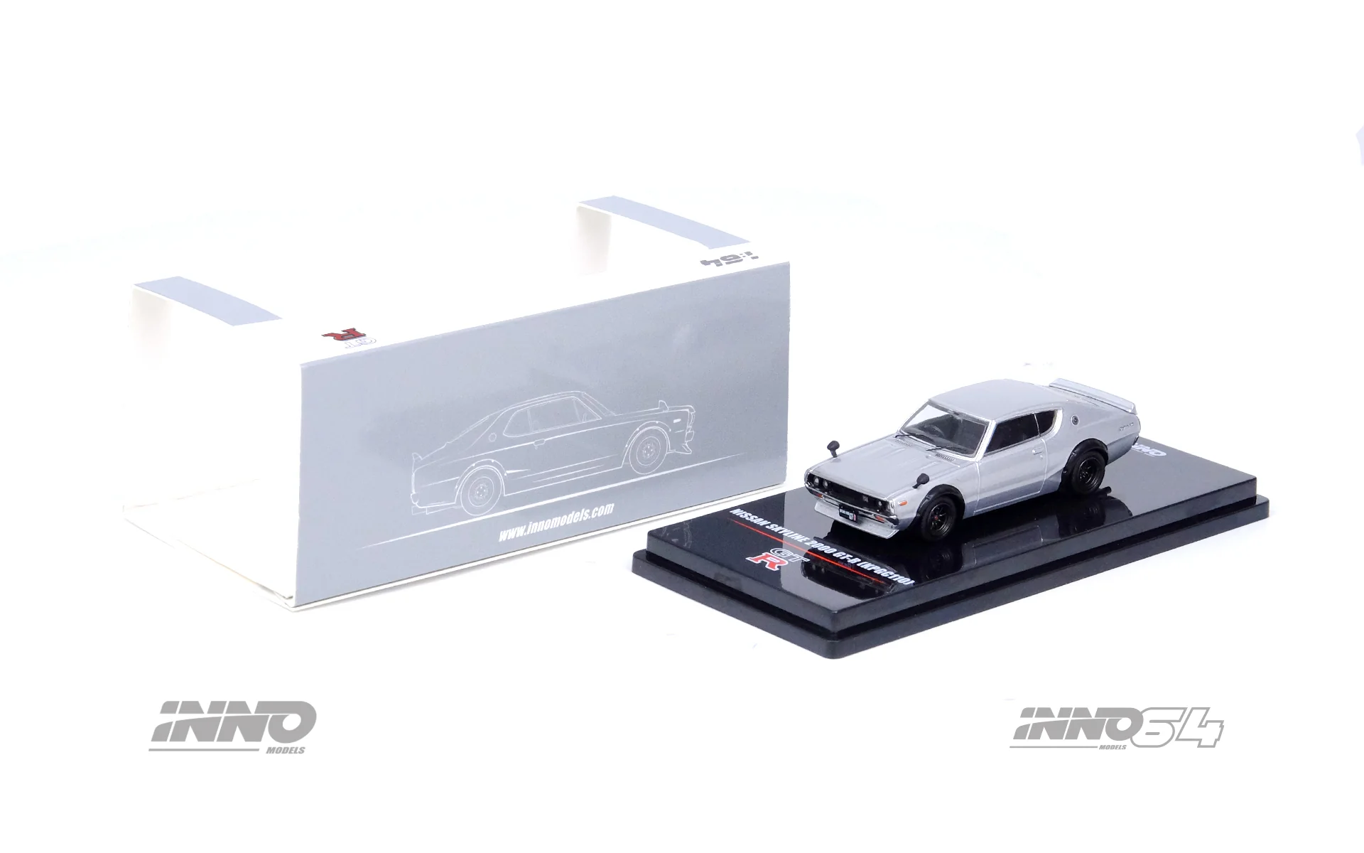 INNO64 1:64 Nissan Skyline 2000GT-R (KPGC110) in Silver - Image 5