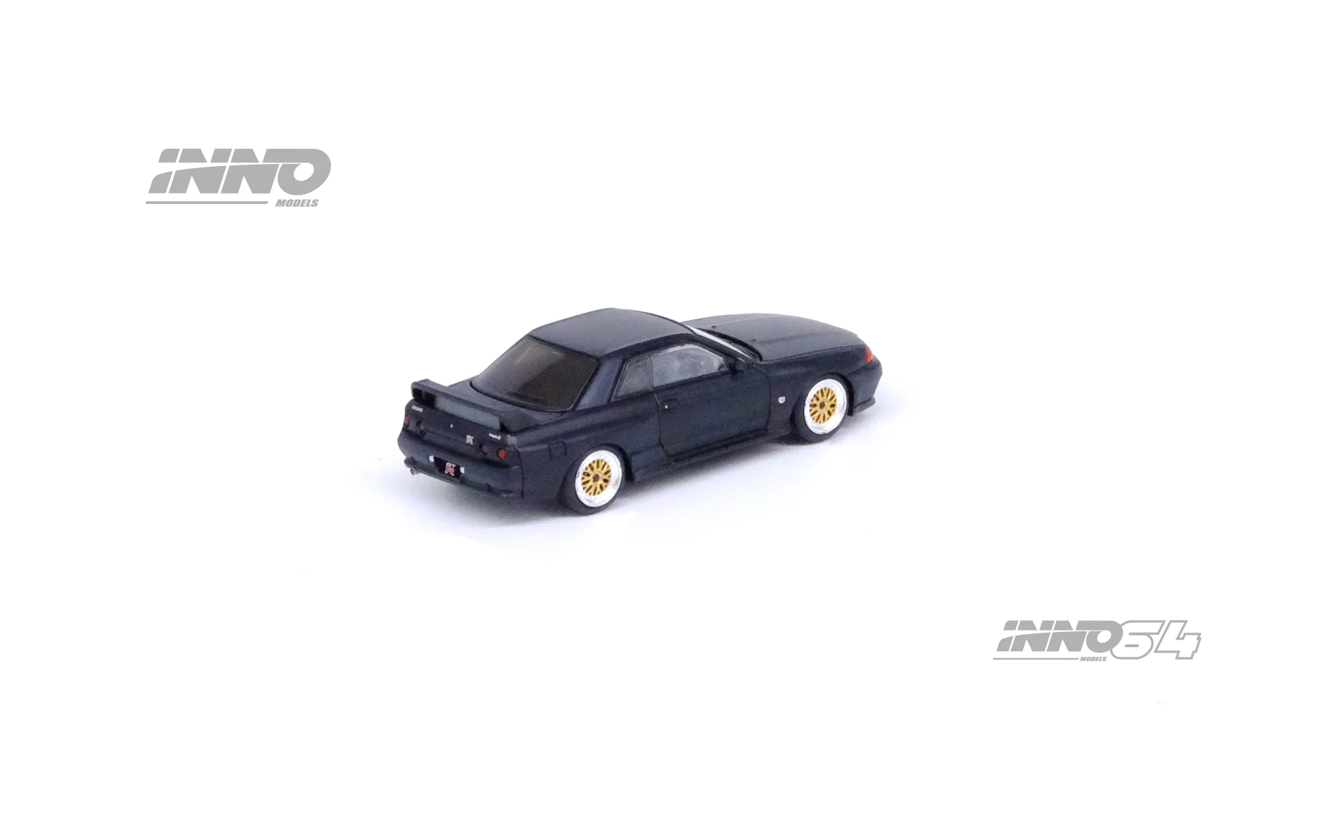 INNO64 1/64 Nissan Skyline GT-R (R32) The Diecast Company Special Edition in Matte Black - Image 2