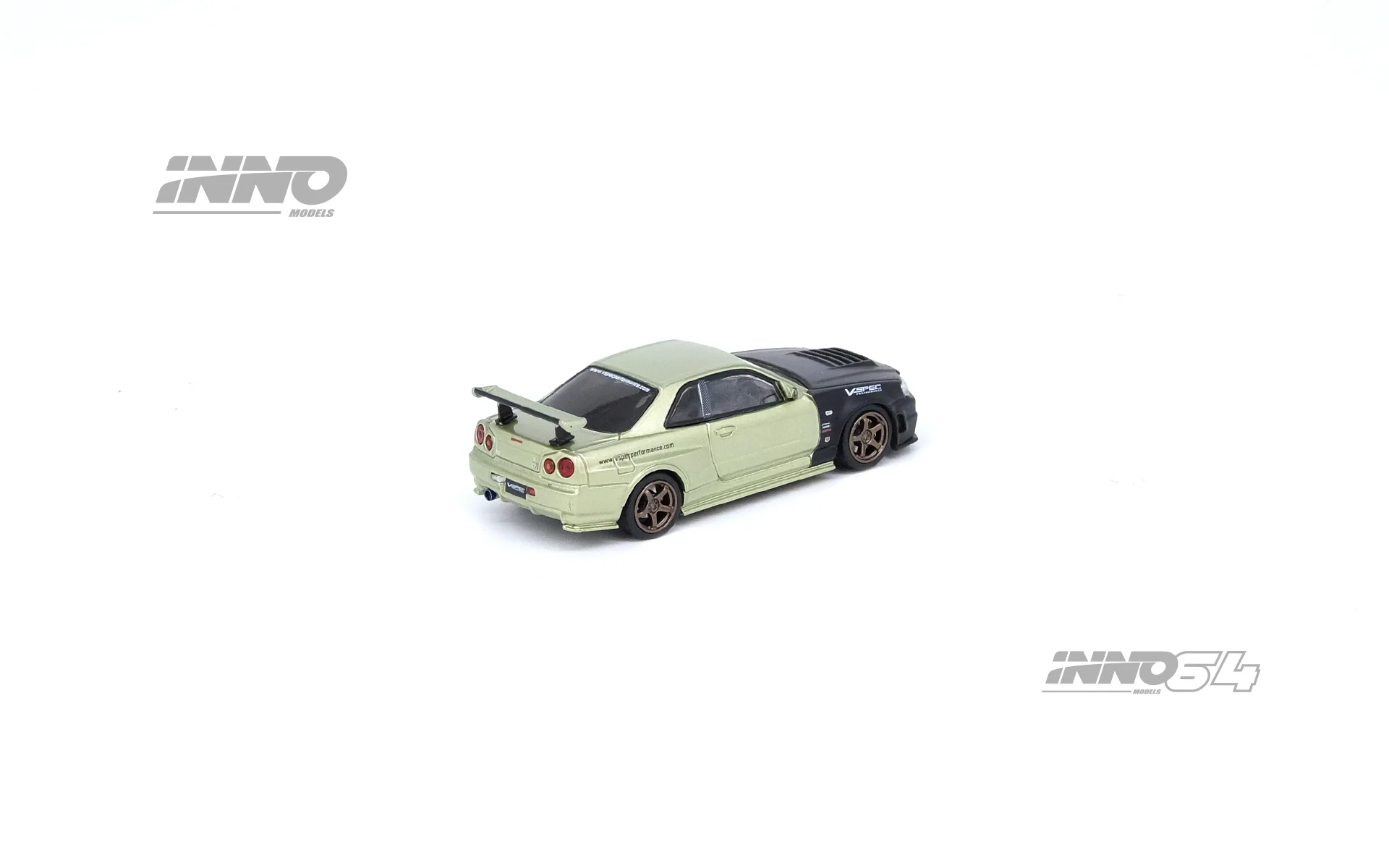 INNO64 1:64 Nissan Skyline GT-R (R34) M-SPEC NUR Tuned by NISMO Omori Factory - Image 2