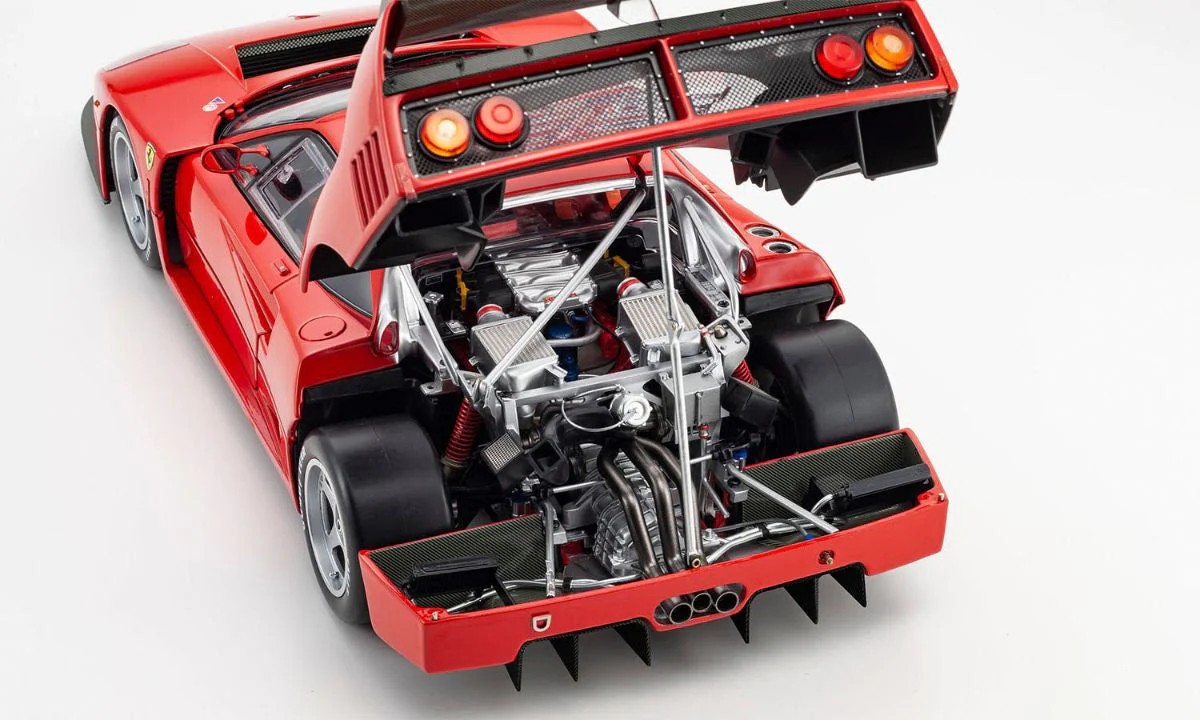 Kyosho 1:12 Ferrari F40 Competizione in Red - Image 3