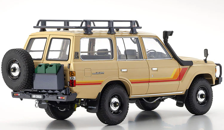 Kyosho 1:18 Toyota Landcruiser 60 Series in Beige - Image 2