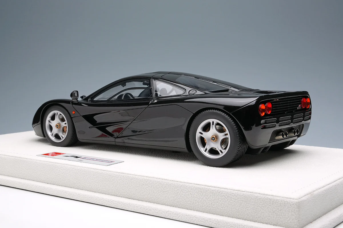 Make Up Co., Ltd / Eidolon 1:18 McLaren F1 Road Car 1994 in Jet Black Metallic - Image 2