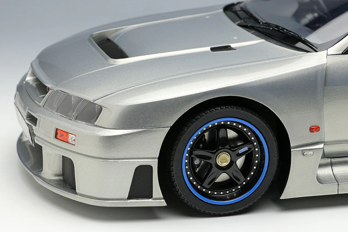 Make Up Co., Ltd / Eidolon 1:18 Nissan Skyline (BNCR33) NISMO GT-R LM Roadcar 1995 - Image 6