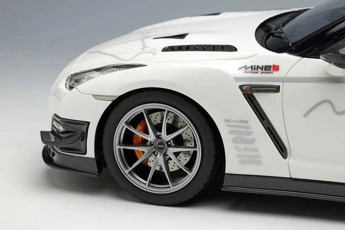 Make Up Co., Ltd / Eidolon 1:18 Nissan Skyline GT-R (2021) Mine's Edition - Image 5