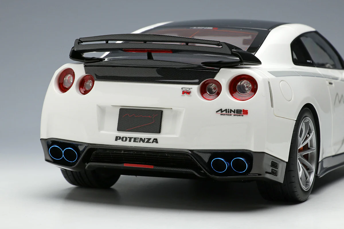 Make Up Co., Ltd / Eidolon 1:18 Nissan Skyline GT-R (2021) Mine's Edition - Image 7